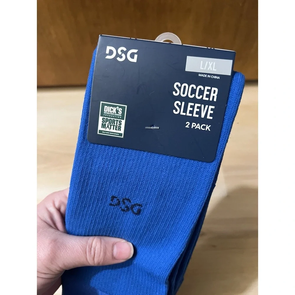 DSG Unisex Soccer‎ Sleeve 2 Pack Sz Large/XL Royal Blue Universal Sports NWT